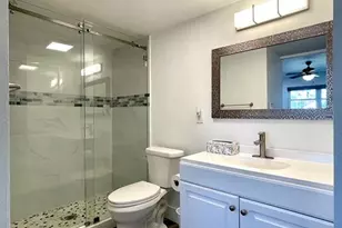 200 Valley Stream Dr, Naples, FL 34113 - Photo 10
