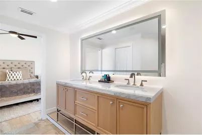 11049 Longshore Way W, Naples, FL 34119 - Photo 28