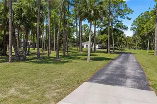 821 22nd St SE, Naples, FL 34117 - Photo 2
