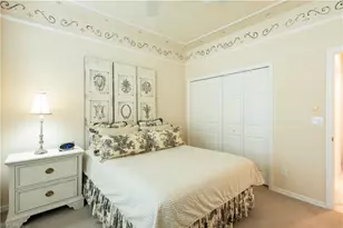 5725 Lago Villaggio Way, Naples, FL 34104 - Photo 10