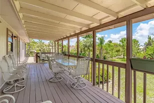 617 Somerset Ct, Marco Island, FL 34145 - Photo 4