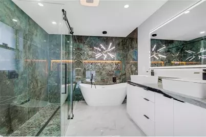 213 NW 1st St, Cape Coral, FL 33993 - Photo 16