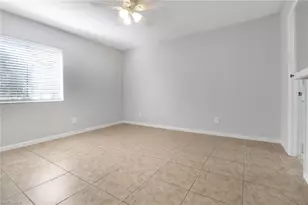 4635 Bayshore Dr, Naples, FL 34112 - Photo 18
