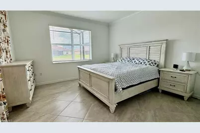 2066 Tamarron Ln, Naples, FL 34120 - Photo 12