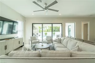 822 105th Ave N, Naples, FL 34108 - Photo 6