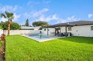 3420 Balboa Cir W, Naples, FL 34105 - Photo 44