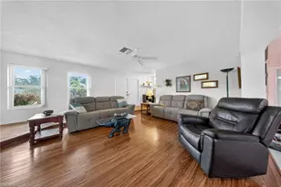 443 Castle Dr, Naples, FL 34119 - Photo 14