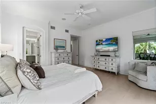 2842 Tiburon Blvd E, Naples, FL 34109 - Photo 16