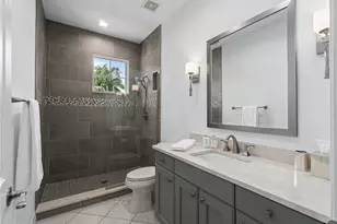 2842 Tiburon Blvd E, Naples, FL 34109 - Photo 22