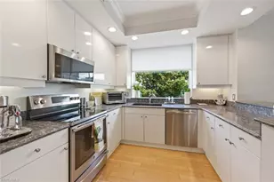 430 Cove Tower Dr, Naples, FL 34110 - Photo 14