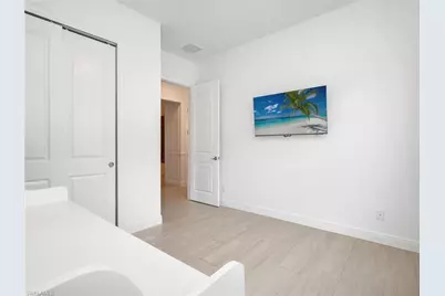 9052 Saint Lucia Dr, Naples, FL 34114 - Photo 32