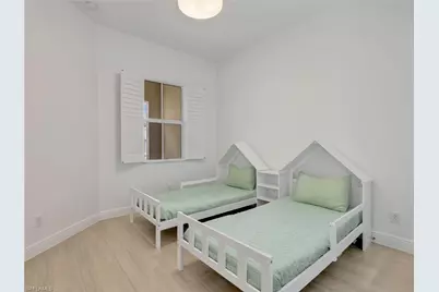 9052 Saint Lucia Dr, Naples, FL 34114 - Photo 28