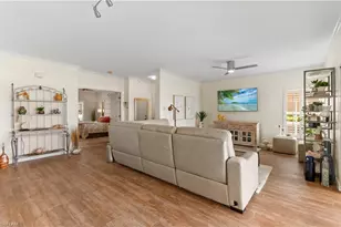 28012 Cavendish Ct, Bonita Springs, FL 34135 - Photo 4