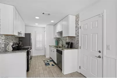 534 96th Ave N, Naples, FL 34108 - Photo 4