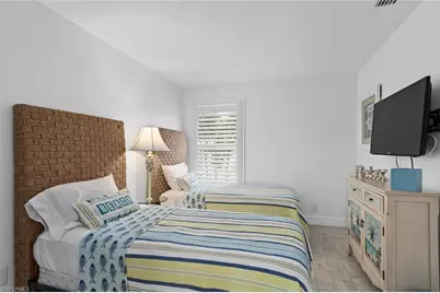 534 96th Ave N, Naples, FL 34108 - Photo 6