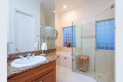 2844 Coco Lakes Dr, Naples, FL 34105 - Photo 18
