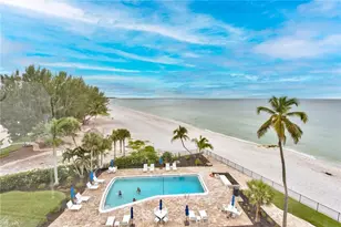 2121 Gulfshore Blvd N, Naples, FL 34102 - Photo 2
