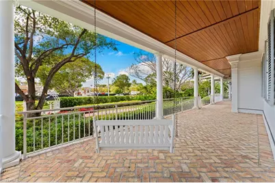 2325 Lantern Ln, Naples, FL 34102 - Photo 10