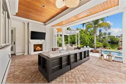 2325 Lantern Ln, Naples, FL 34102 - Photo 42