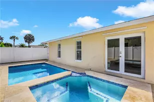 637 95th Ave N, Naples, FL 34108 - Photo 8