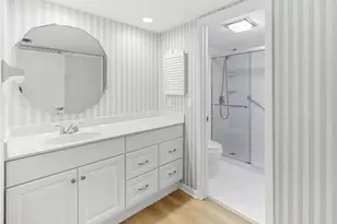 517 Lake Louise Cir, Naples, FL 34110 - Photo 24