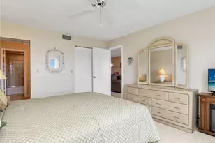 750 W Elkcam Cir, Marco Island, FL 34145 - Photo 20