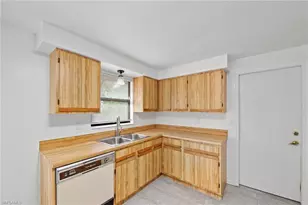 7280 Captiva Blvd, Fort Myers, FL 33967 - Photo 18