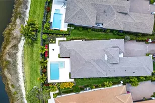 16736 Lucarno Way, Naples, FL 34110 - Photo 36