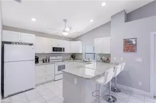 718 95th Ave N, Naples, FL 34108 - Photo 10