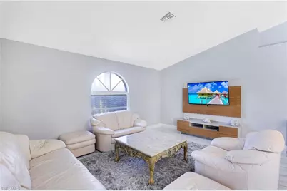 718 95th Ave N, Naples, FL 34108 - Photo 6