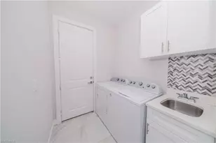 808 37th Ave NW, Naples, FL 34120 - Photo 14