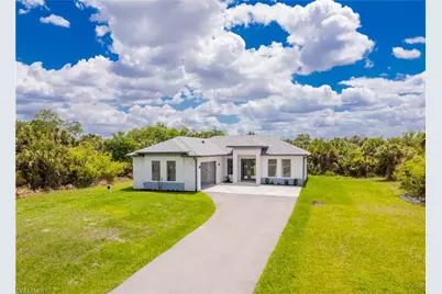 808 37th Ave NW, Naples, FL 34120 - Photo 4