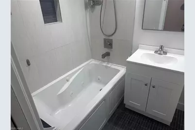 1440 Green Valley Cir W #601, Naples, FL 34104 - Photo 10