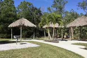 9175 Celeste Dr, Naples, FL 34113 - Photo 14