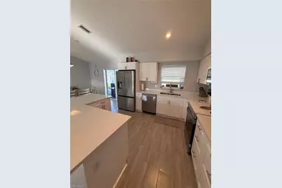 43 NE 13th Ave, Cape Coral, FL 33909 - Photo 14