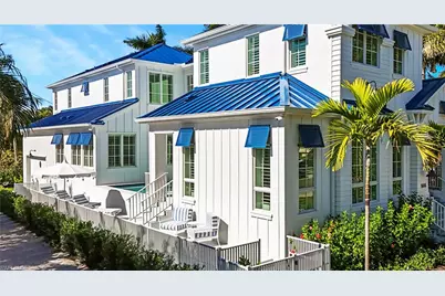 844 8th St S, Naples, FL 34102 - Photo 2