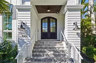 844 8th St S, Naples, FL 34102 - Photo 4