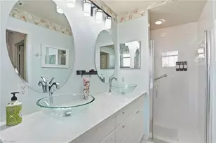 340 Robin Hood Cir, Naples, FL 34104 - Photo 14