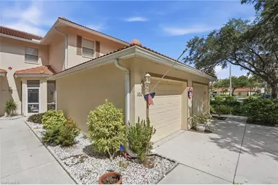 340 Robin Hood Cir #102, Naples, FL 34104 - Photo 2