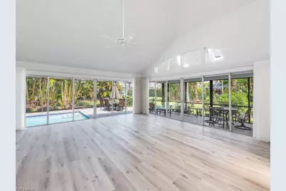 1131 Crayton Rd, Naples, FL 34102 - Photo 6