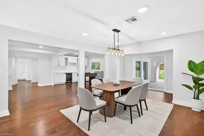 250 19th St NW, Naples, FL 34120 - Photo 8