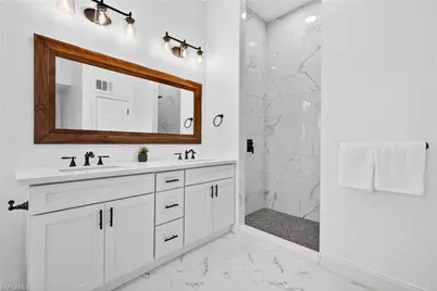 250 19th St NW, Naples, FL 34120 - Photo 22