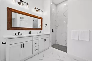 250 19th St NW, Naples, FL 34120 - Photo 22