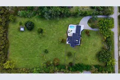 250 19th St NW, Naples, FL 34120 - Photo 20
