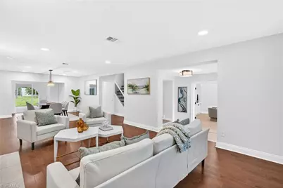 250 19th St NW, Naples, FL 34120 - Photo 6