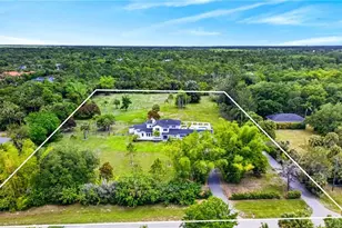 250 19th St NW, Naples, FL 34120 - Photo 2