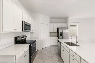 2525 Kona Way, Naples, FL 34120 - Photo 4