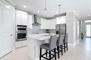 594 31st St NW, Naples, FL 34120 - Photo 6