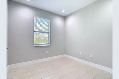 594 31st St NW, Naples, FL 34120 - Photo 18