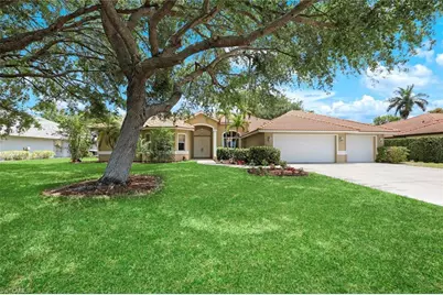 2079 Imperial Cir, Naples, FL 34110 - Photo 2